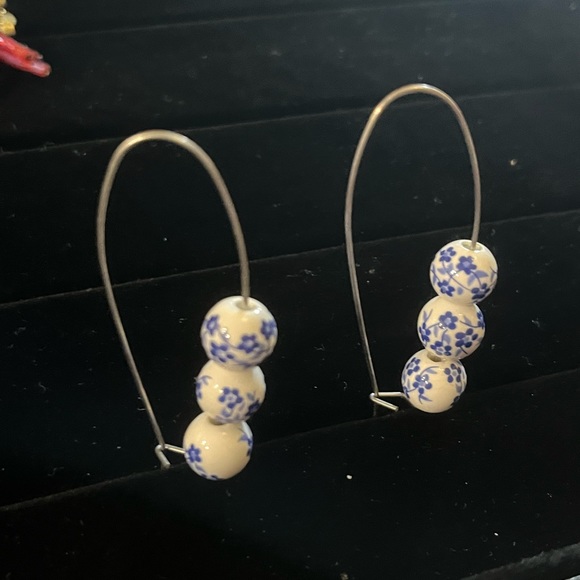 Madewell Jewelry - ❤️🔥BOGO FREE NEW handmade y2k silver bead hoop drop earrings ceramic white